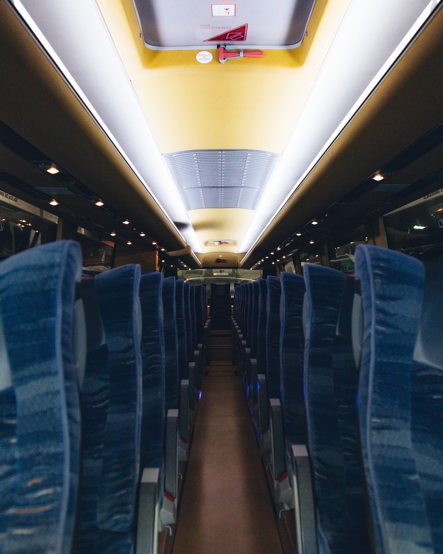 Trabajo de Naikos Agency para Guti Bus